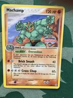 Machamp, 2004 met National Championships stamp, Hobby en Vrije tijd, Verzamelkaartspellen | Pokémon, Ophalen of Verzenden, Zo goed als nieuw