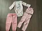 H&M Set Maat 80 rompertje joggingbroekjes en mutsje, Kinderen en Baby's, Babykleding | Maat 80, Ophalen of Verzenden, Nieuw, Meisje