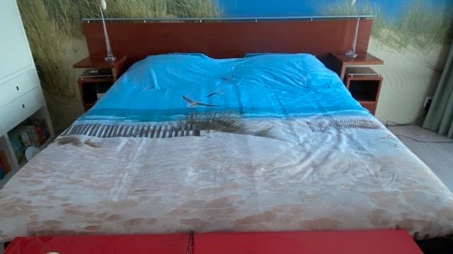 Twee persoonsbed, kersenhout, verstelbare bodem, ladekastjes, Huis en Inrichting, Slaapkamer | Bedden, Gebruikt, Tweepersoons