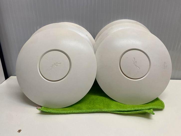 Unifi Netwerk Access Point, Computers en Software, Accesspoints, Gebruikt, Ophalen