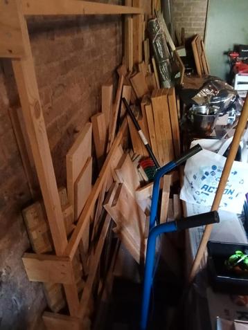 Partij hout beschikbaar voor biedingen