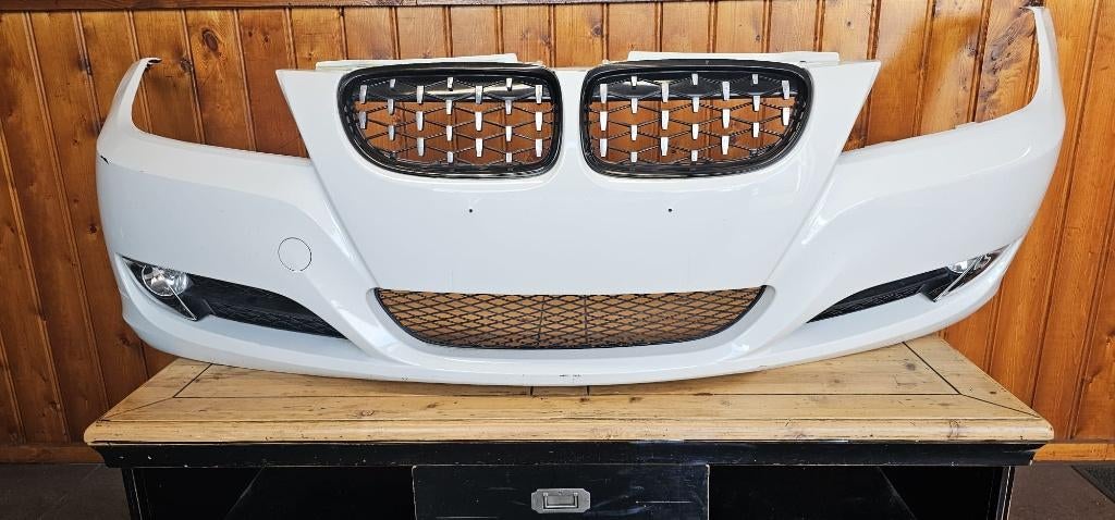 BMW E90 Complete Voorbumper, Ophalen of Verzenden, Gebruikt, BMW, Bumper