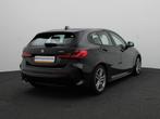 BMW 1 Serie 118i High Executive Edition | BMW Live Cockpit P, Auto's, 65 €/maand, Stof, Gebruikt, Met garantie (alle)