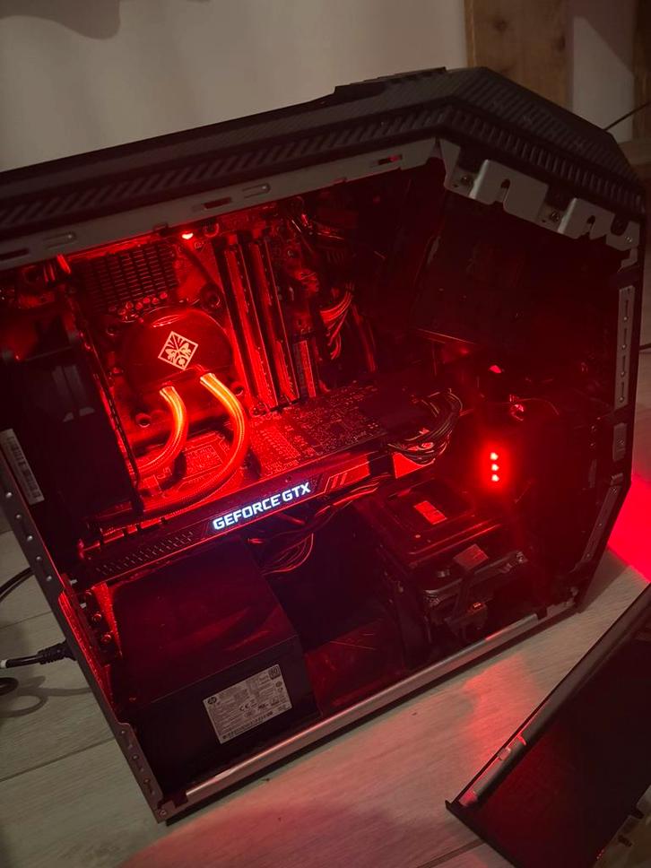 HP OMEN gaming pc, Computers en Software, Desktop Pc's, Gebruikt, 3 tot 4 Ghz, SSD, 16 GB, Met monitor, Gaming, Ophalen