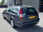 Ford Mondeo Wagon 1.8-16V Platinum , PDC , Trekhaak , Airco, Gebruikt, 4 cilinders, Handgeschakeld, Euro 4