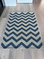 Vloerkleed 170x120 ‘Safavieh Courtyard’ - blauw/beige, Huis en Inrichting, Stoffering | Tapijten en Kleden, Ophalen, Gebruikt