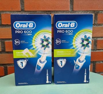 2 st. Elektrische tandenborstel oral b pro 600 nieuw beschikbaar voor biedingen