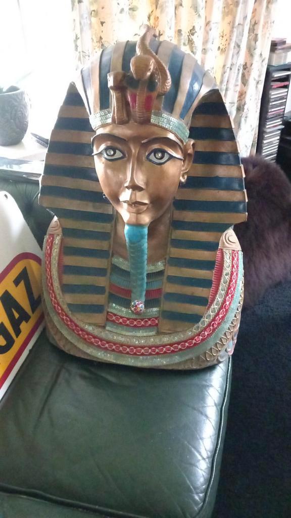 Egyptische toetanchamon houten beeld, Huis en Inrichting, Woonaccessoires | Boeddhabeelden, Zo goed als nieuw, Ophalen