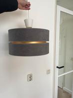 Hanglamp grijs met gouden detail, Huis en Inrichting, Lampen | Hanglampen, Ophalen, Zo goed als nieuw, Minder dan 50 cm