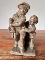 Beeld /sculptuur - spelende kinderen - keramiek - geglazuurd, Ophalen of Verzenden