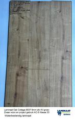 Laminaat Oak Cottage 8537 8mm 4V-groev Ac-5 Klasse 33, Huis en Inrichting, Stoffering | Vloerbedekking, Bruin, 75 m² of meer, Nieuw