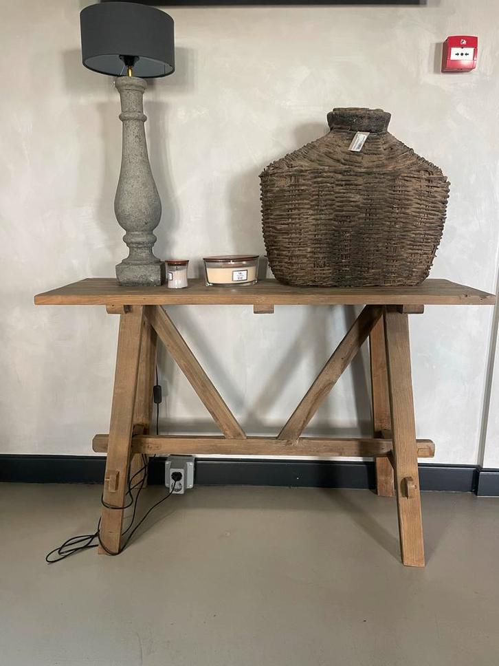 Houten Sidetable / Bijzettafel, Huis en Inrichting, Tafels | Sidetables, Gebruikt, 25 tot 50 cm, 100 tot 150 cm, Rechthoekig, Overige houtsoorten