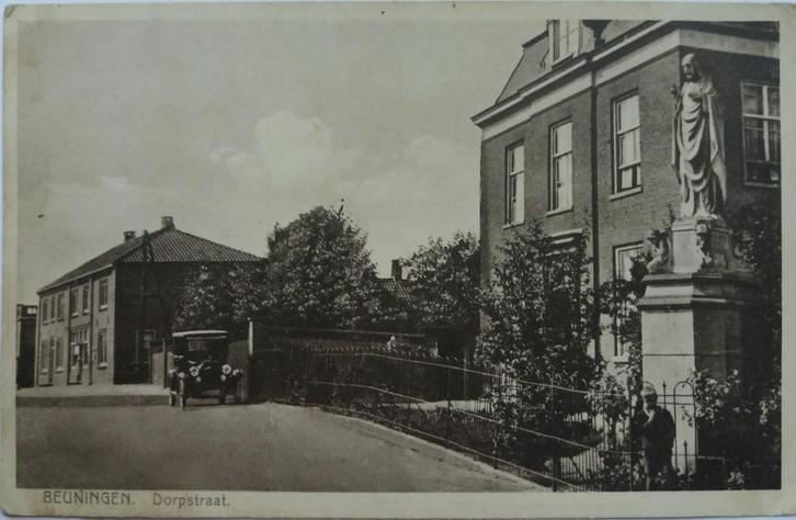 Mooie oude Briefkaart :De Dorpstraat in Beuningen begin 1920, Verzamelen, Ansichtkaarten | Nederland, Ongelopen, Gelderland, 1920 tot 1940