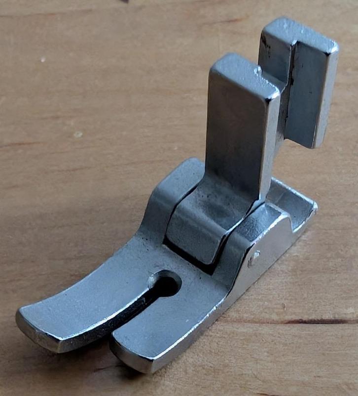Naaivoet Pfaff 511 – Knoopaanzetvoet, Hobby en Vrije tijd, Naaimachines en Toebehoren, Gebruikt, Toebehoren, Pfaff, Ophalen of Verzenden