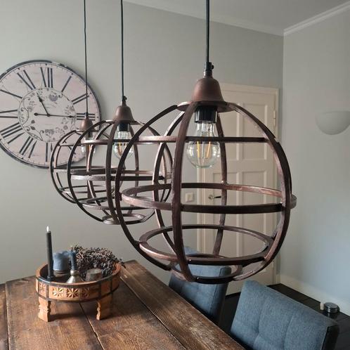 Roestkleurige metalen Globelampen., Huis en Inrichting, Lampen | Hanglampen, Zo goed als nieuw, Minder dan 50 cm, Metaal, Ophalen