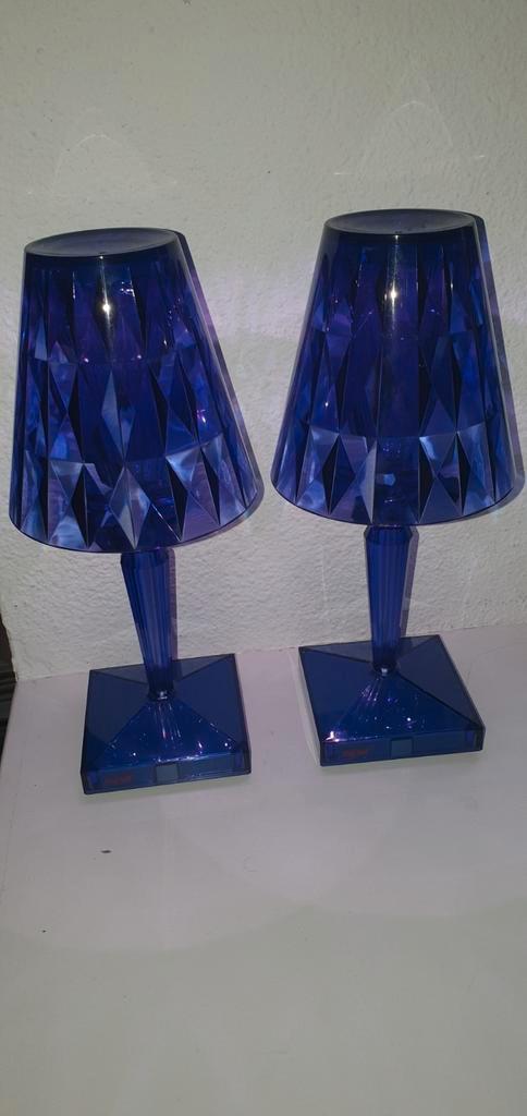 2x Kartell battery lamp zonder lader (lader zo te halen bij, Huis en Inrichting, Lampen | Tafellampen, Zo goed als nieuw, Minder dan 50 cm