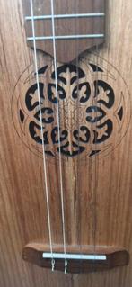 Artist Baritone Ukelele ACA Massief Acacia, Muziek en Instrumenten, Snaarinstrumenten | Overige, Ophalen of Verzenden