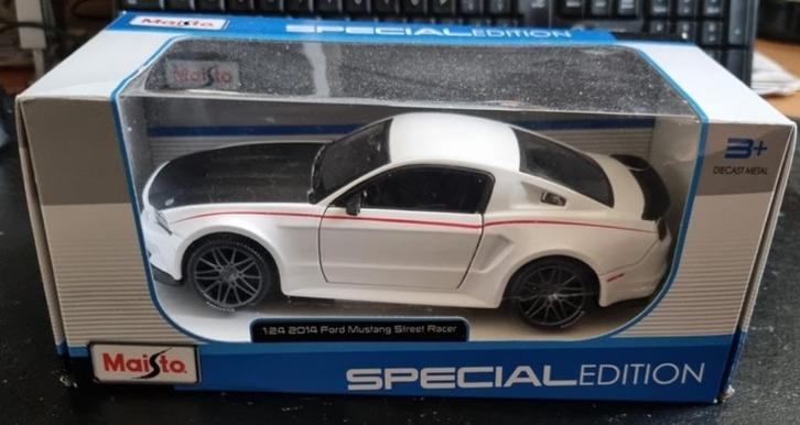 Maisto 2014 Ford Mustang Street Racer, lees beschrijving, Hobby en Vrije tijd, Modelauto's | 1:24, Nieuw, Auto, Maisto, Ophalen of Verzenden