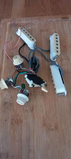 Stratocaster pickups with 5 way switch & full wiring harness, Muziek en Instrumenten, Instrumenten | Onderdelen, Elektrische gitaar