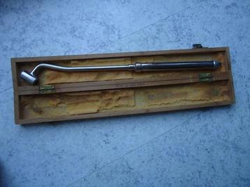 Vintage gereedschap tbv Nekaf Jeep zogenaamde Motometer beschikbaar voor biedingen