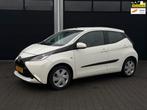 Toyota Aygo 1.0 VVT-i x-play/Bomvoll/Cruisecontrol/Airco, Voorwielaandrijving, Euro 5, Gebruikt, 4 stoelen