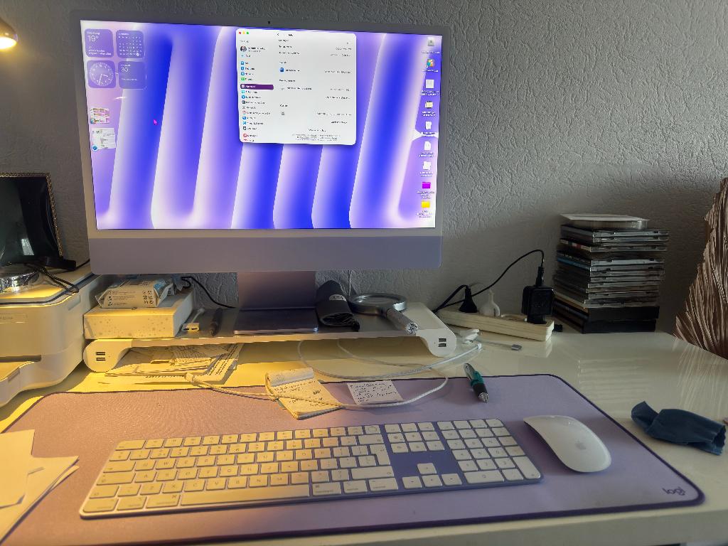 Apple iMac 24 inch M1 – 8GB – 512GB SSD – Paars, Computers en Software, Apple Desktops, Zo goed als nieuw, iMac, SSD, 4 Ghz of meer
