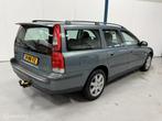 Volvo V70 2.4 Comfort Line AUTOMAAT / LEER / APK 01-2027, 2435 cc, 1533 kg, 170 pk, Traction-control