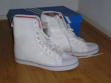 ADIDAS gympen, NIEUW, maat 40 2/3, wit, hoogmodel beschikbaar voor biedingen