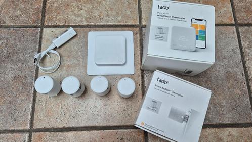 Tado thermostaat set V3+ en 4 knoppen, Doe-het-zelf en Verbouw, Thermostaten, Zo goed als nieuw, Slimme thermostaat, Ophalen of Verzenden