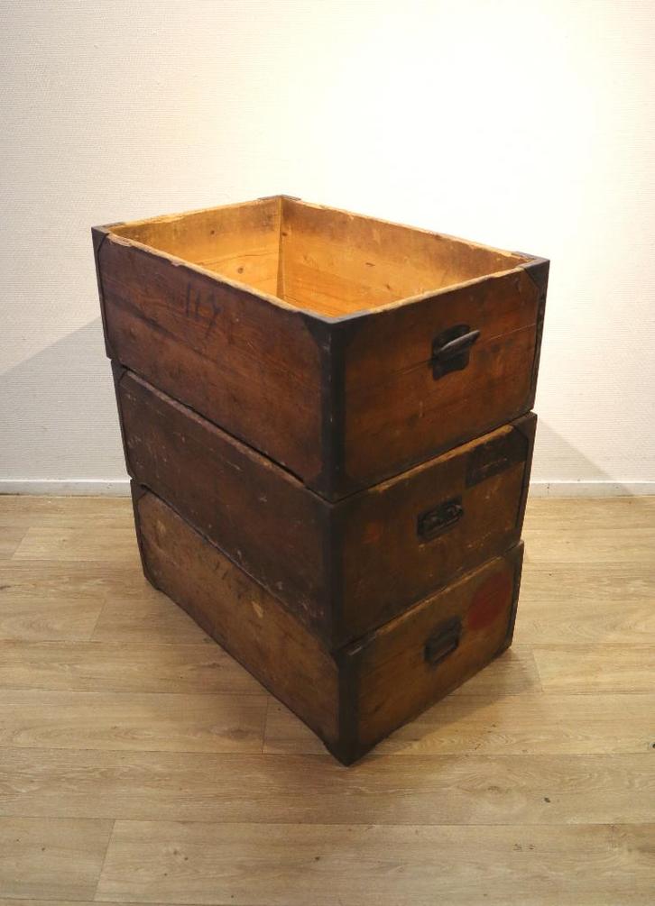 Drie antieke stapelbare houten kisten, transportkisten, Antiek en Kunst, Antiek | Woonaccessoires, Ophalen of Verzenden