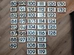 Antieke huisnummers emaille (80-132), Antiek en Kunst, Ophalen of Verzenden