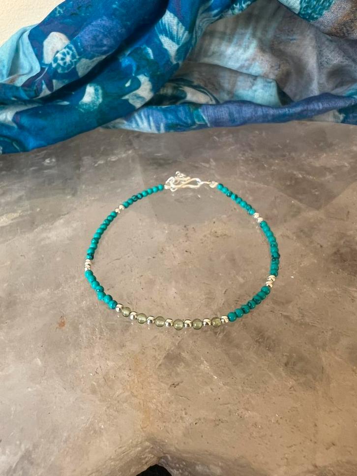 Turkoois turquoise peridoot beschermt geluk voorspoed, Sieraden, Tassen en Uiterlijk, Armbanden, Nieuw, Zilver, Met bedels of kralen