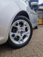 Ford Fiesta 1.25 Titanium Trekhaak Cruise Clima Parks Bt APK, Voorwielaandrijving, Euro 5, 600 kg, 1242 cc