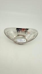 Mooi gaaf klein zilveren bonbonmandje  gemaakt in 1961!, Antiek en Kunst, Antiek | Goud en Zilver, Verzenden, Zilver