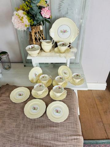 Royal Albert Servies - 6 persoons - Pastel Geel beschikbaar voor biedingen