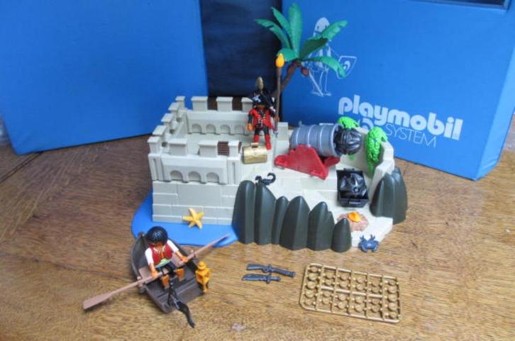 piraten 4007 piraten vesting fort bijna 100% kanon bootje, Kinderen en Baby's, Speelgoed | Playmobil, Zo goed als nieuw, Complete set