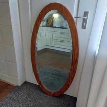 Ovale Spiegel met Grenen Lijst - Grootmoederstijd €10,00 beschikbaar voor biedingen