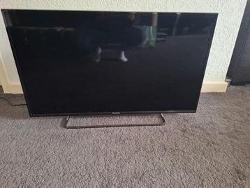 Panasonic LCD tv VIERA TX-40CX690E beschikbaar voor biedingen