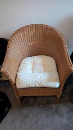 Rotan stoel 2 x, Huis en Inrichting, Fauteuils, Ophalen, Zo goed als nieuw, Minder dan 75 cm, 50 tot 75 cm