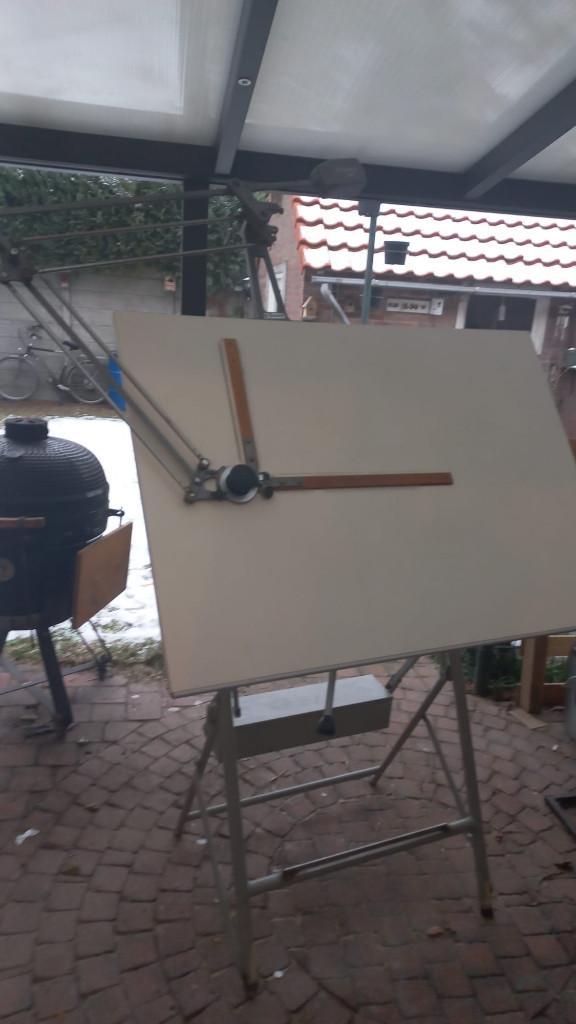 professionele tekentafel met afstelbare hoeklineaal, Doe-het-zelf en Verbouw, Tekentafels, Gebruikt, Minder dan 130 cm, Ophalen