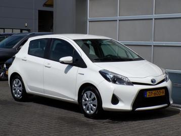 Toyota Yaris 1.5 Full Hybrid Aspiration|Navi|Cruise|Camera beschikbaar voor biedingen