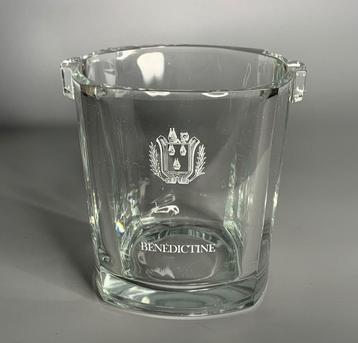 Bénédictine ijsemmer van glas beschikbaar voor biedingen