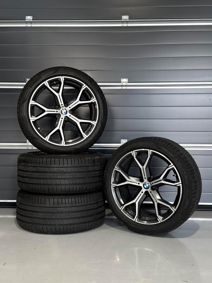 Originele BMW X5 G05 21’’ Velgen met Pirelli Zomerbanden, Auto-onderdelen, Banden en Velgen, Banden en Velgen, Zomerbanden, 21 inch