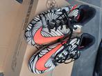 Jongens voetbalschoenen, Sport en Fitness, Gebruikt, Maat XS of kleiner, Schoenen, Ophalen of Verzenden