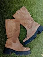 Hippe chuck plateau laarzen beige suede maat 38 zgan, Hoge laarzen, Beige, Ophalen of Verzenden, Zo goed als nieuw