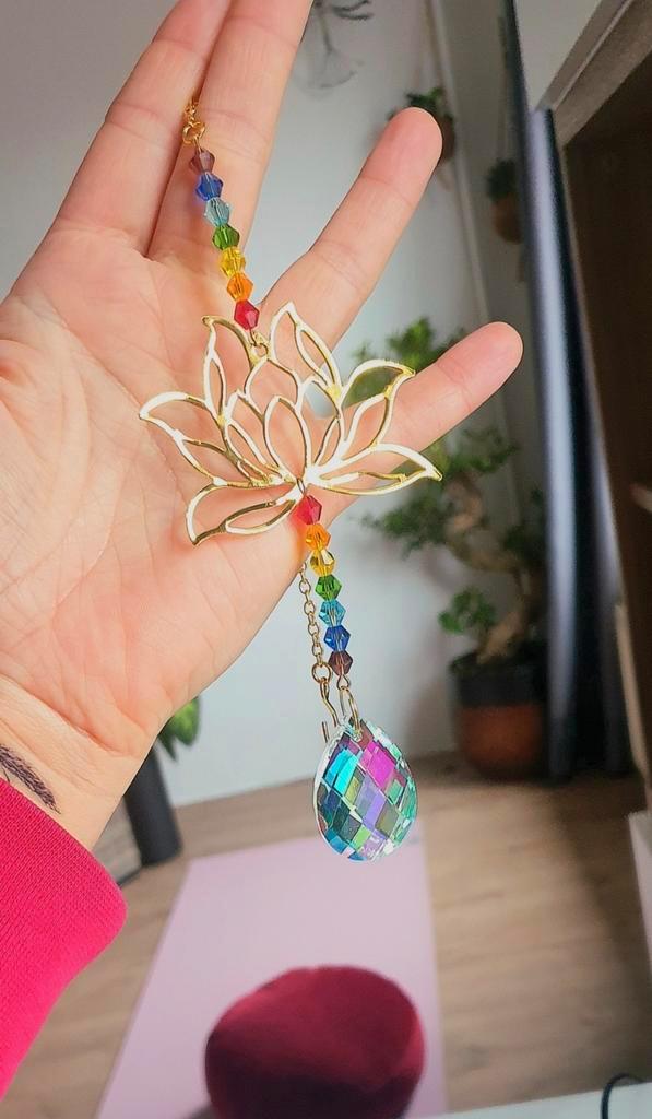 Feng Shui Raamkristal | Model: Lotus Multi, Sieraden, Tassen en Uiterlijk, Kindersieraden, Nieuw, Overige kleuren, Ophalen of Verzenden