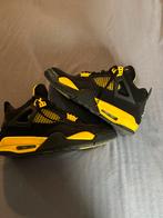 Air Jordan 4 Retro Lightning, Kleding | Heren, Schoenen, Ophalen of Verzenden, Gedragen, Zwart, Sneakers of Gympen