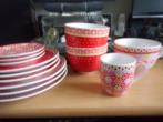 servies met bloemenmotief 13 delig, Ophalen of Verzenden, Zo goed als nieuw, Overige stijlen, Compleet servies