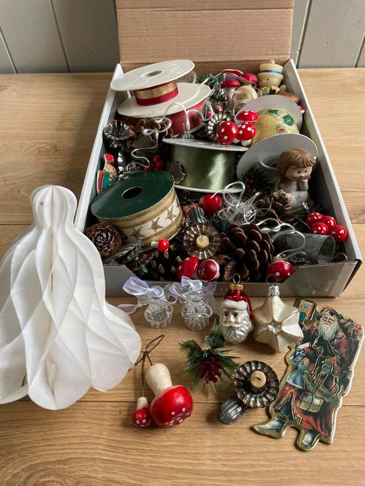 Retro Kerst kaars klem paddestoelen lint engeltjes glas klok, Diversen, Kerst, Gebruikt, Ophalen of Verzenden