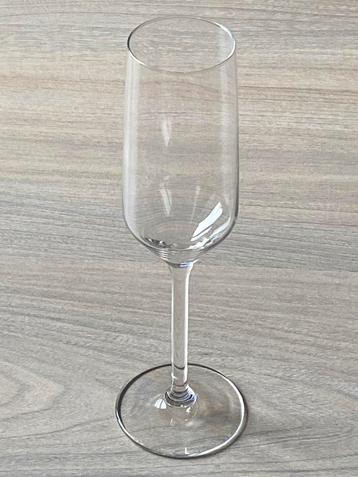 Royal Leerdam Carre 22cl champagne glazen beschikbaar voor biedingen